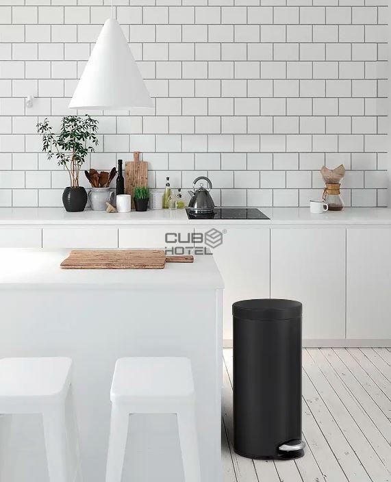Papelera con Pedal 30L Negro Mate EKO Serene